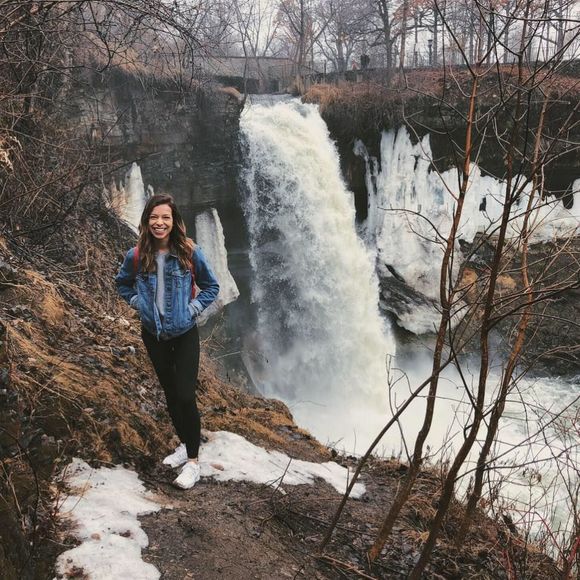 Meet your Posher, Rebecca - Picture 1 of 1